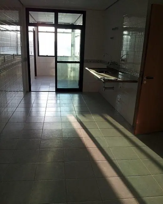 Foto 6 de Apartamento com 4 quartos à venda, 236m2 em Guaruja - SP