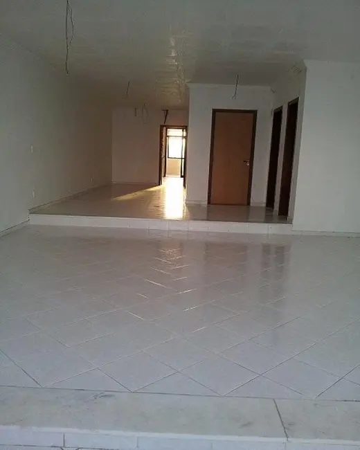 Foto 4 de Apartamento com 4 quartos à venda, 236m2 em Guaruja - SP