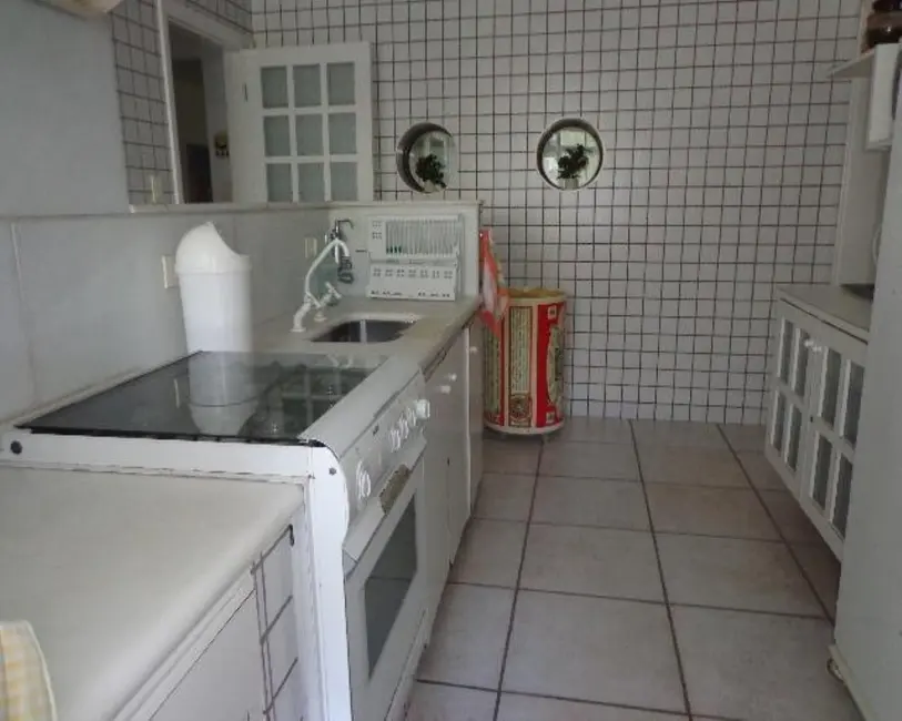 Foto 7 de Apartamento com 4 quartos à venda, 226m2 em Guaruja - SP