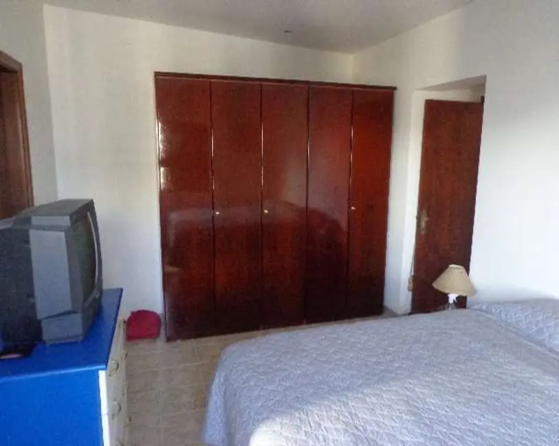 Apartamento com 4 quartos à venda, 200m2 em Jardim Astúrias, Guaruja - SP - imagem 8 Foto 8 de Apartamento com 4 quartos à venda, 200m2 em Jardim Astúrias, Guaruja - SP