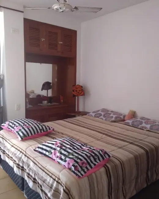 Foto 7 de Apartamento com 3 quartos para alugar, 90m2 em Pitangueiras, Guaruja - SP