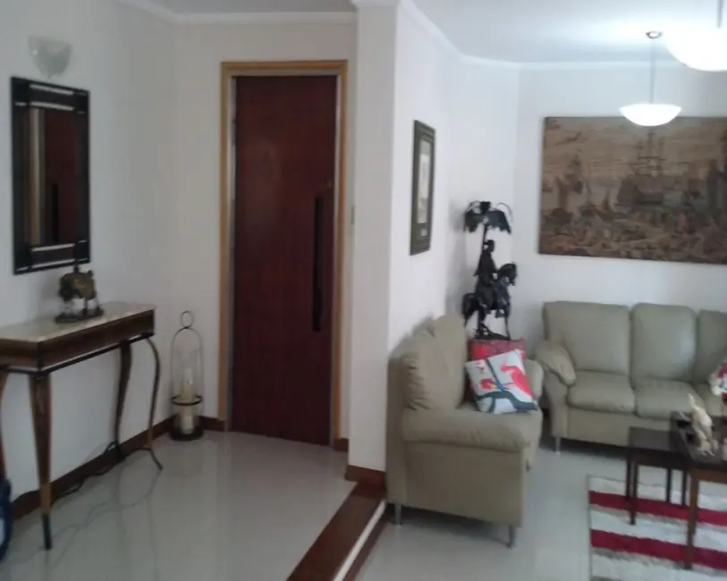 Apartamento com 3 quartos à venda e para alugar, 158m2 em Jardim Astúrias, Guaruja - SP - imagem 6 Foto 6 de Apartamento com 3 quartos à venda e para alugar, 158m2 em Jardim Astúrias, Guaruja - SP