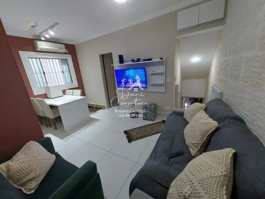 Foto 2 de Sobrado com 2 quartos à venda, 60m2 em Vila Santa Rosa, Guaruja - SP