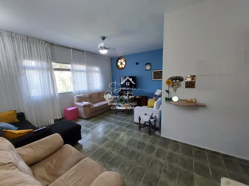 Sobrado com 3 quartos à venda, 203m2 em Vila Santa Rosa, Guaruja - SP - imagem 3 Foto 3 de Sobrado com 3 quartos à venda, 203m2 em Vila Santa Rosa, Guaruja - SP