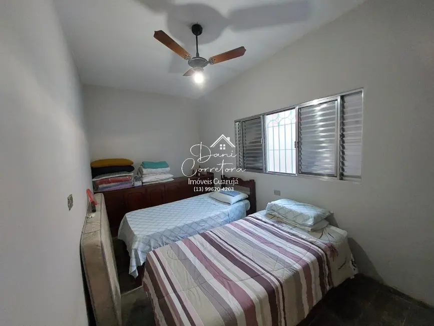 Sobrado com 3 quartos à venda, 203m2 em Vila Santa Rosa, Guaruja - SP - imagem 9 Foto 9 de Sobrado com 3 quartos à venda, 203m2 em Vila Santa Rosa, Guaruja - SP