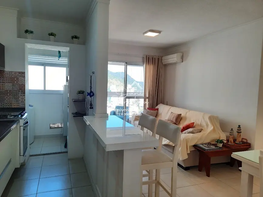 Foto 2 de Apartamento com 2 quartos à venda, 70m2 em Jardim Las Palmas, Guaruja - SP