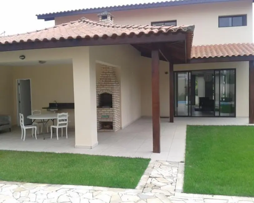 Foto 1 de Sobrado com 3 quartos à venda e para alugar, 160m2 em Enseada, Guaruja - SP