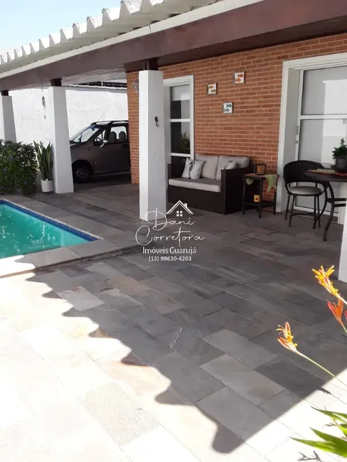 Sobrado com 5 quartos à venda, 178m2 em Enseada, Guaruja - SP - imagem 1 Foto 1 de Sobrado com 5 quartos à venda, 178m2 em Enseada, Guaruja - SP