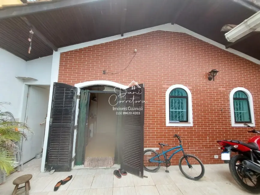 Foto 1 de Sobrado com 3 quartos à venda, 122m2 em Enseada, Guaruja - SP