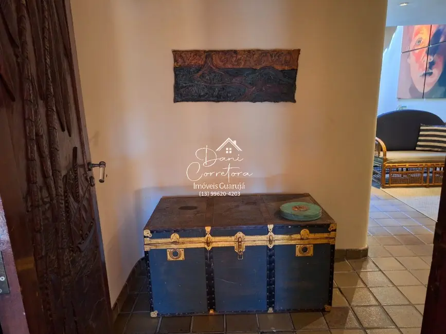 Sobrado com 7 quartos à venda, 320m2 em Enseada, Guaruja - SP - imagem 6 Foto 6 de Sobrado com 7 quartos à venda, 320m2 em Enseada, Guaruja - SP