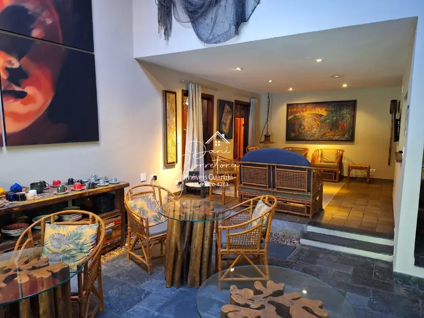 Foto 1 de Sobrado com 7 quartos à venda, 320m2 em Enseada, Guaruja - SP