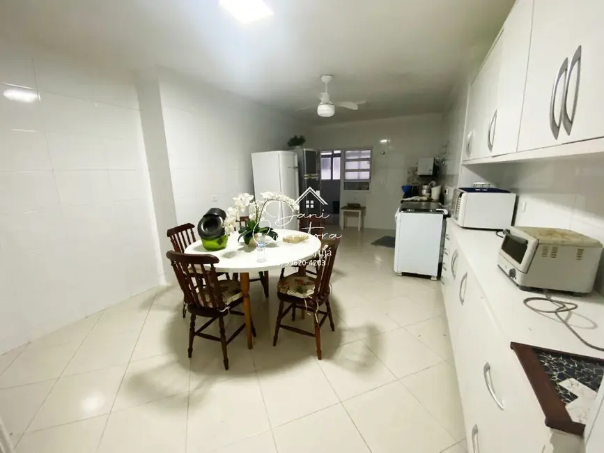 Foto 9 de Apartamento com 3 quartos à venda, 145m2 em Pitangueiras, Guaruja - SP