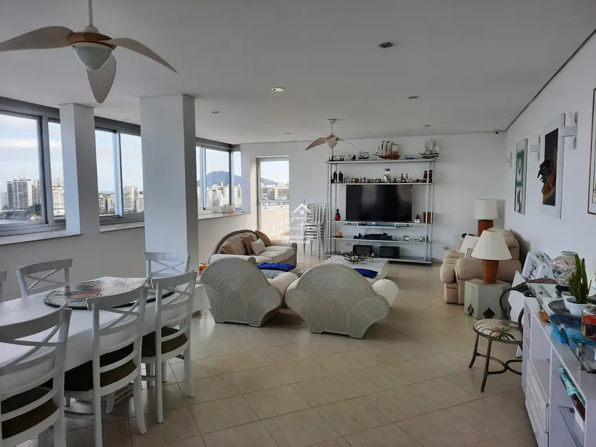 Apartamento com 4 quartos à venda, 190m2 em Pitangueiras, Guaruja - SP - imagem 3 Foto 3 de Apartamento com 4 quartos à venda, 190m2 em Pitangueiras, Guaruja - SP