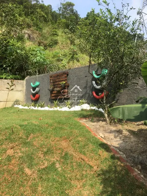Sobrado com 1 quarto à venda em Vila Santo Antônio, Guaruja - SP - imagem 7 Foto 7 de Sobrado com 1 quarto à venda em Vila Santo Antônio, Guaruja - SP
