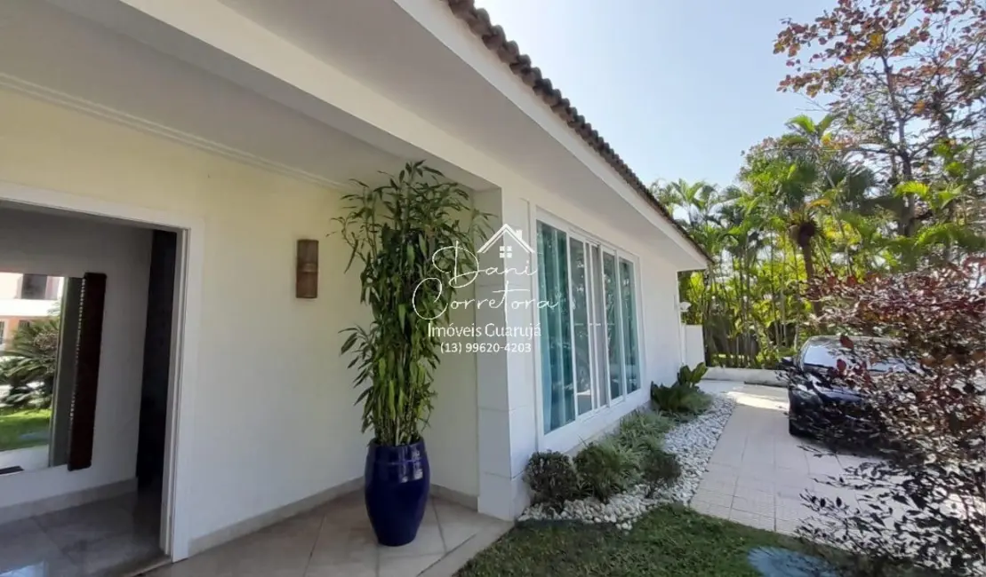 Sobrado com 5 quartos à venda, 350m2 em Enseada, Guaruja - SP - imagem 2 Foto 2 de Sobrado com 5 quartos à venda, 350m2 em Enseada, Guaruja - SP