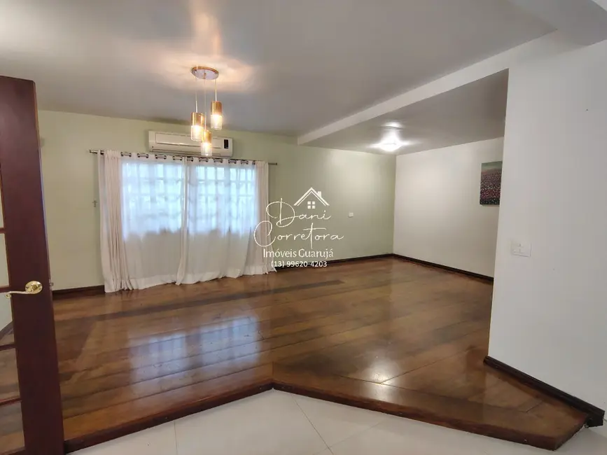 Sobrado com 5 quartos à venda e para alugar, 588m2 em Enseada, Guaruja - SP - imagem 6 Foto 6 de Sobrado com 5 quartos à venda e para alugar, 588m2 em Enseada, Guaruja - SP