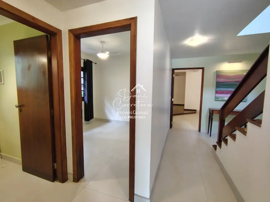 Sobrado com 5 quartos à venda e para alugar, 588m2 em Enseada, Guaruja - SP - imagem 3 Foto 3 de Sobrado com 5 quartos à venda e para alugar, 588m2 em Enseada, Guaruja - SP