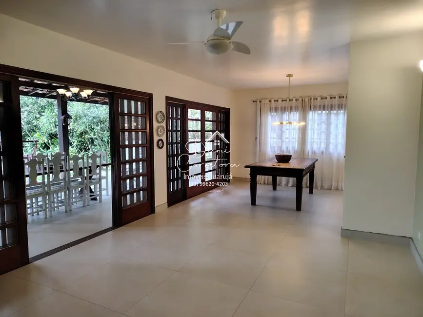 Sobrado com 5 quartos à venda e para alugar, 588m2 em Enseada, Guaruja - SP - imagem 4 Foto 4 de Sobrado com 5 quartos à venda e para alugar, 588m2 em Enseada, Guaruja - SP