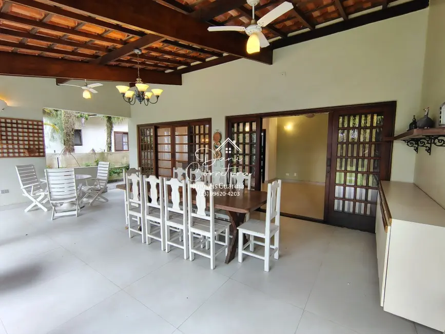 Sobrado com 5 quartos à venda e para alugar, 588m2 em Enseada, Guaruja - SP - imagem 9 Foto 9 de Sobrado com 5 quartos à venda e para alugar, 588m2 em Enseada, Guaruja - SP