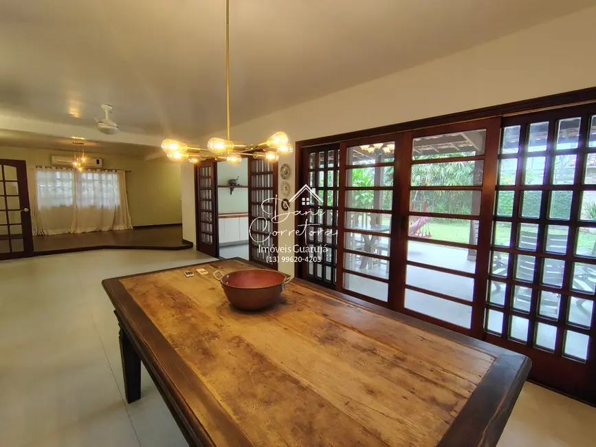 Sobrado com 5 quartos à venda e para alugar, 588m2 em Enseada, Guaruja - SP - imagem 7 Foto 7 de Sobrado com 5 quartos à venda e para alugar, 588m2 em Enseada, Guaruja - SP