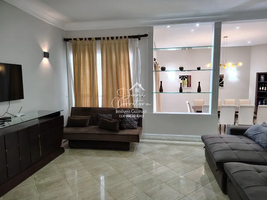 Sobrado com 4 quartos à venda, 588m2 em Enseada, Guaruja - SP - imagem 9 Foto 9 de Sobrado com 4 quartos à venda, 588m2 em Enseada, Guaruja - SP
