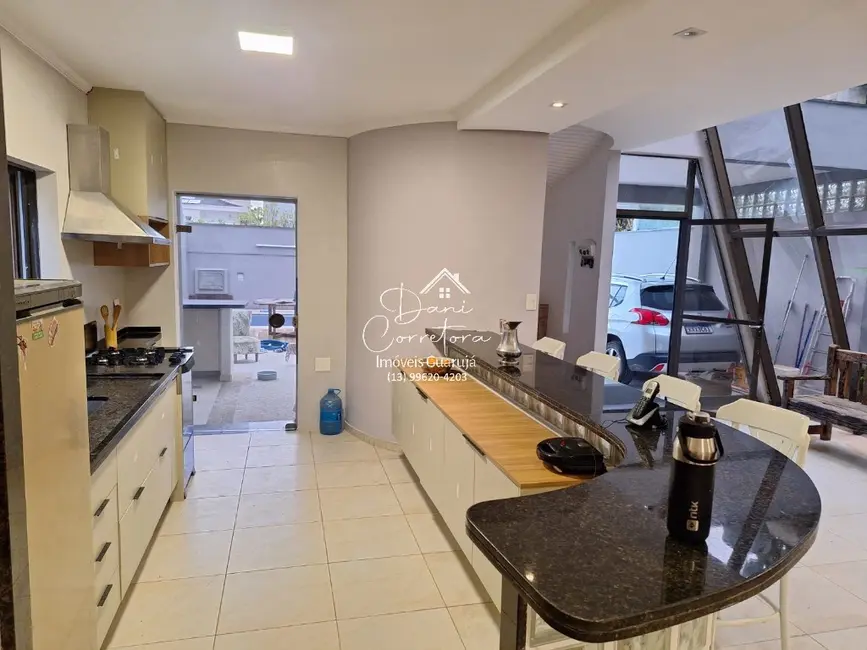 Sobrado com 5 quartos à venda, 250m2 em Jardim Virgínia, Guaruja - SP - imagem 5 Foto 5 de Sobrado com 5 quartos à venda, 250m2 em Jardim Virgínia, Guaruja - SP