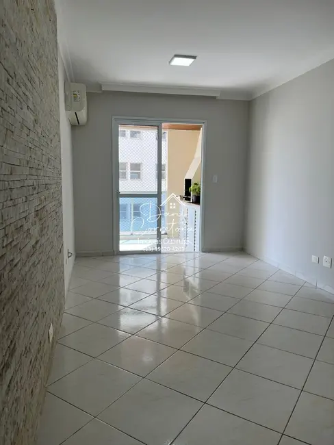 Foto 4 de Apartamento com 3 quartos à venda, 89m2 em Jardim Las Palmas, Guaruja - SP