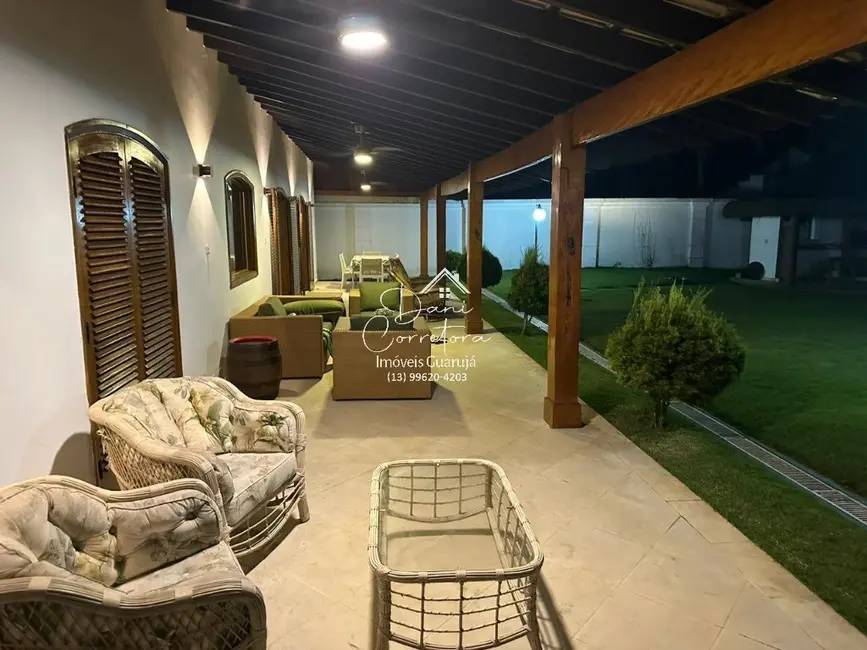 Sobrado com 6 quartos à venda e para alugar, 800m2 em Jardim Acapulco, Guaruja - SP - imagem 5 Foto 5 de Sobrado com 6 quartos à venda e para alugar, 800m2 em Jardim Acapulco, Guaruja - SP