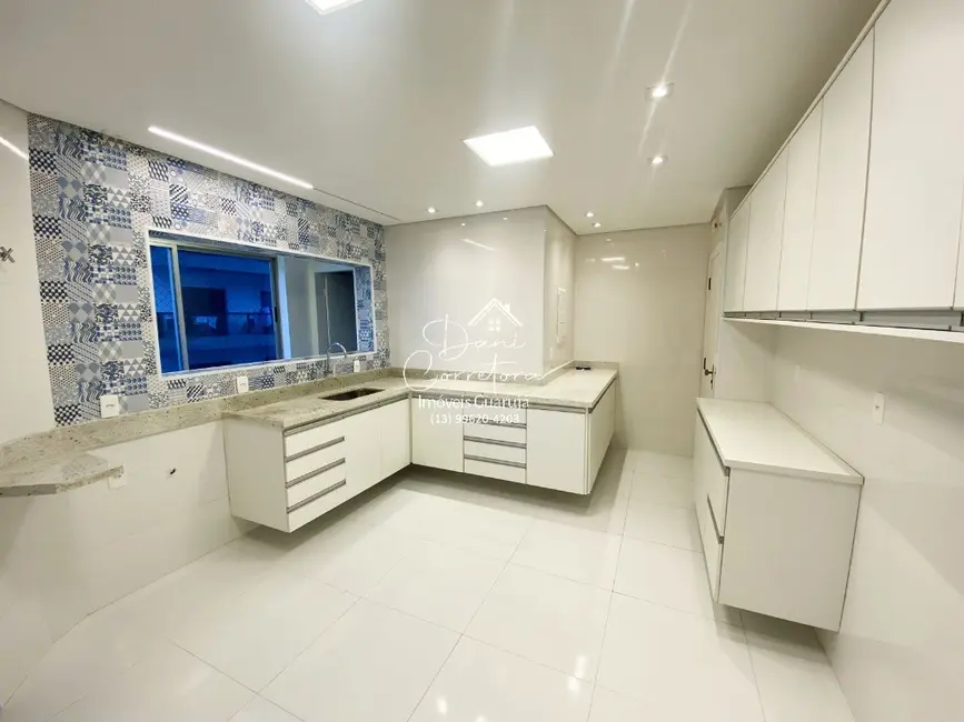 Apartamento com 3 quartos à venda, 155m2 em Pitangueiras, Guaruja - SP - imagem 4 Foto 4 de Apartamento com 3 quartos à venda, 155m2 em Pitangueiras, Guaruja - SP