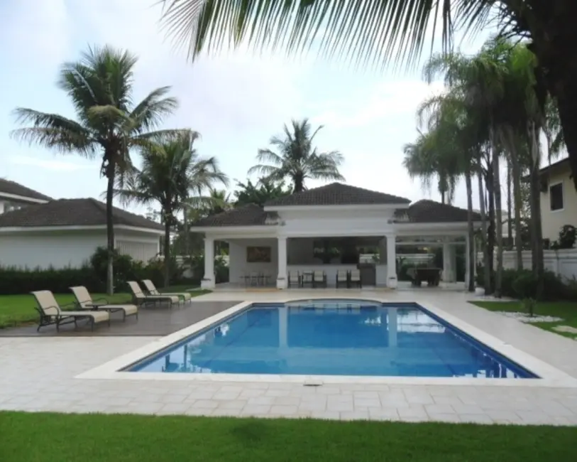 Sobrado com 5 quartos à venda e para alugar, 800m2 em Acapulco, Guaruja - SP - imagem 1 Foto 1 de Sobrado com 5 quartos à venda e para alugar, 800m2 em Acapulco, Guaruja - SP