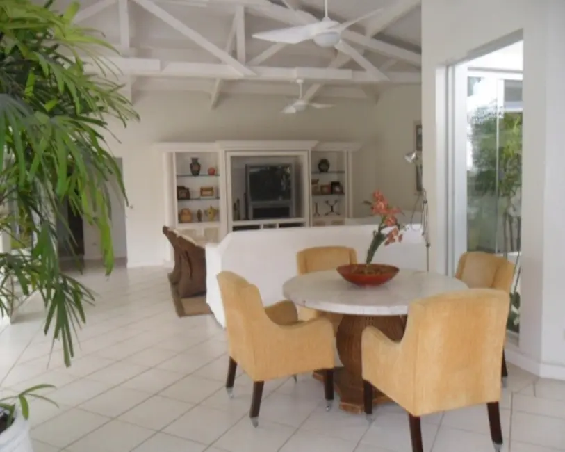 Sobrado com 5 quartos à venda e para alugar, 800m2 em Acapulco, Guaruja - SP - imagem 9 Foto 9 de Sobrado com 5 quartos à venda e para alugar, 800m2 em Acapulco, Guaruja - SP