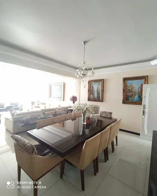 Apartamento com 4 quartos à venda, 220m2 em Pitangueiras, Guaruja - SP - imagem 5 Foto 5 de Apartamento com 4 quartos à venda, 220m2 em Pitangueiras, Guaruja - SP