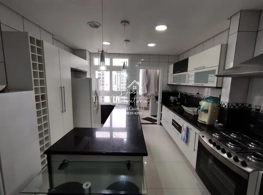 Apartamento com 4 quartos à venda, 220m2 em Pitangueiras, Guaruja - SP - imagem 8 Foto 8 de Apartamento com 4 quartos à venda, 220m2 em Pitangueiras, Guaruja - SP