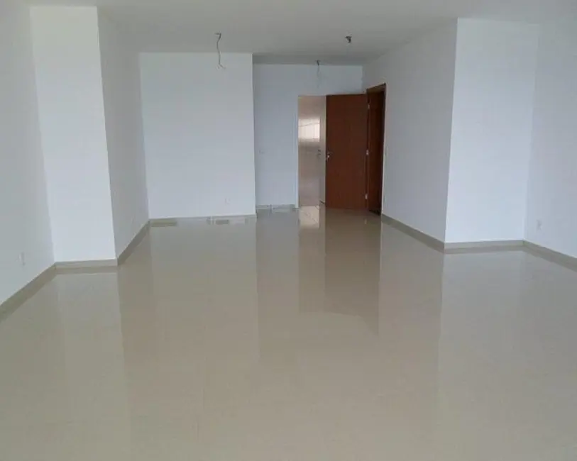 Apartamento com 3 quartos à venda e para alugar, 206m2 em Enseada, Guaruja - SP - imagem 4 Foto 4 de Apartamento com 3 quartos à venda e para alugar, 206m2 em Enseada, Guaruja - SP