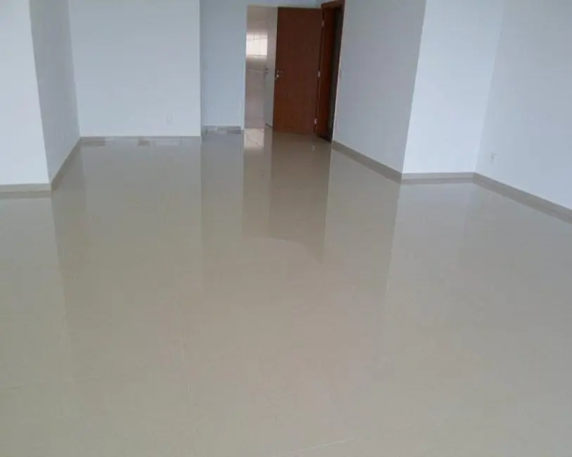 Apartamento com 3 quartos à venda e para alugar, 206m2 em Enseada, Guaruja - SP - imagem 5 Foto 5 de Apartamento com 3 quartos à venda e para alugar, 206m2 em Enseada, Guaruja - SP