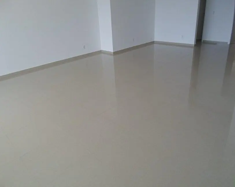 Apartamento com 3 quartos à venda e para alugar, 206m2 em Enseada, Guaruja - SP - imagem 6 Foto 6 de Apartamento com 3 quartos à venda e para alugar, 206m2 em Enseada, Guaruja - SP