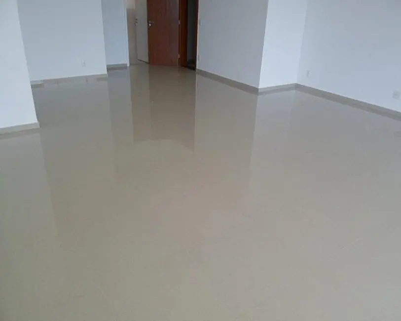 Apartamento com 3 quartos à venda e para alugar, 206m2 em Enseada, Guaruja - SP - imagem 7 Foto 7 de Apartamento com 3 quartos à venda e para alugar, 206m2 em Enseada, Guaruja - SP