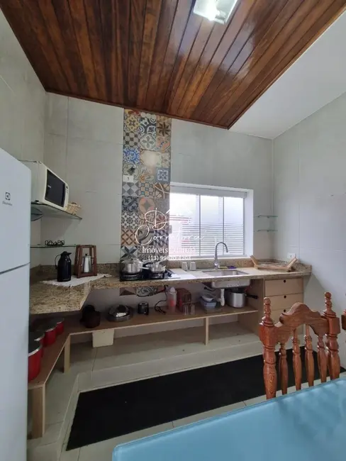 Sobrado com 2 quartos à venda, 128m2 em Enseada, Guaruja - SP - imagem 4 Foto 4 de Sobrado com 2 quartos à venda, 128m2 em Enseada, Guaruja - SP