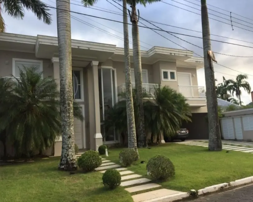 Foto 1 de Sobrado com 7 quartos à venda e para alugar, 625m2 em Acapulco, Guaruja - SP