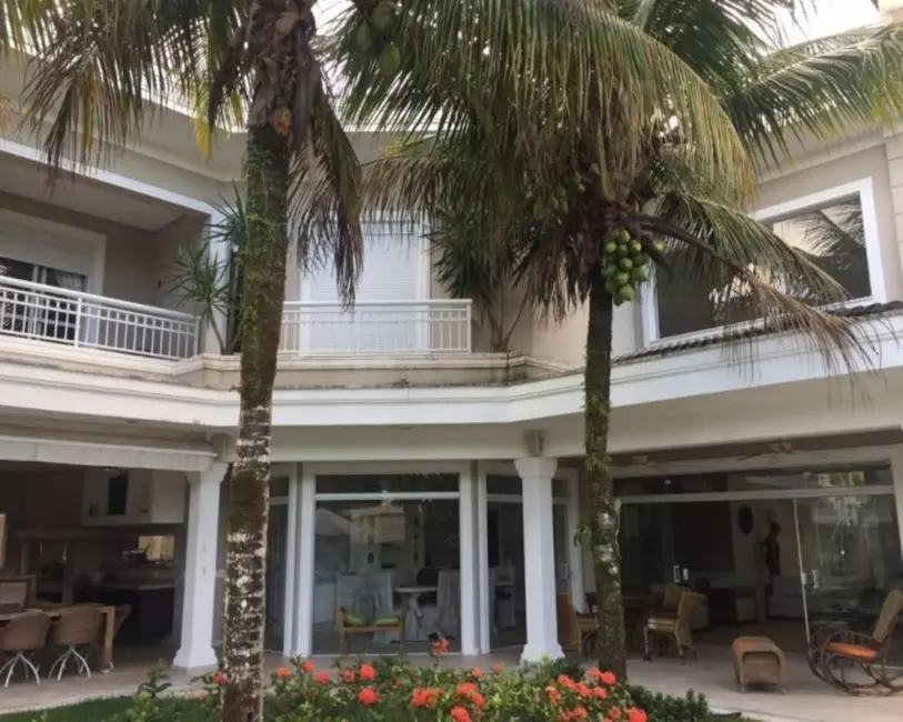 Sobrado com 7 quartos à venda e para alugar, 625m2 em Acapulco, Guaruja - SP - imagem 5 Foto 5 de Sobrado com 7 quartos à venda e para alugar, 625m2 em Acapulco, Guaruja - SP