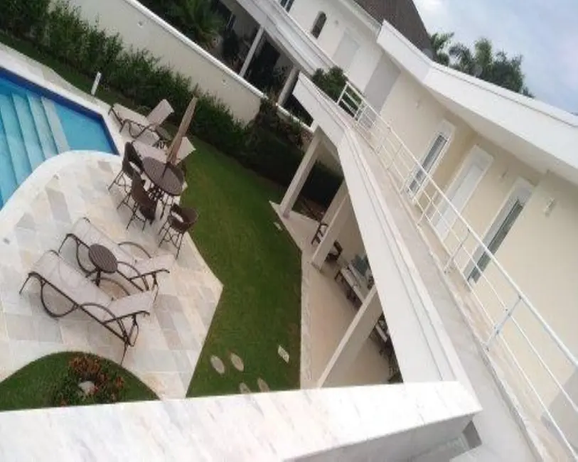 Sobrado com 7 quartos à venda, 875m2 em Acapulco, Guaruja - SP - imagem 3 Foto 3 de Sobrado com 7 quartos à venda, 875m2 em Acapulco, Guaruja - SP