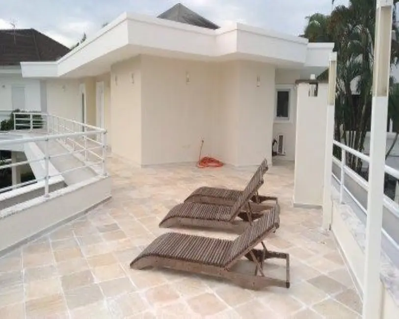 Sobrado com 7 quartos à venda, 875m2 em Acapulco, Guaruja - SP - imagem 7 Foto 7 de Sobrado com 7 quartos à venda, 875m2 em Acapulco, Guaruja - SP