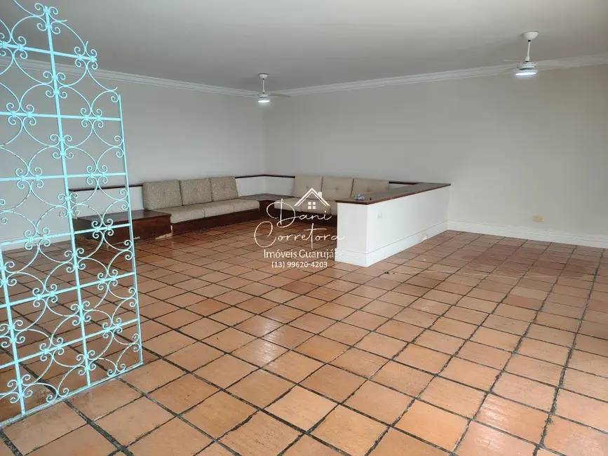 Foto 2 de Apartamento com 4 quartos para alugar, 220m2 em Pitangueiras, Guaruja - SP