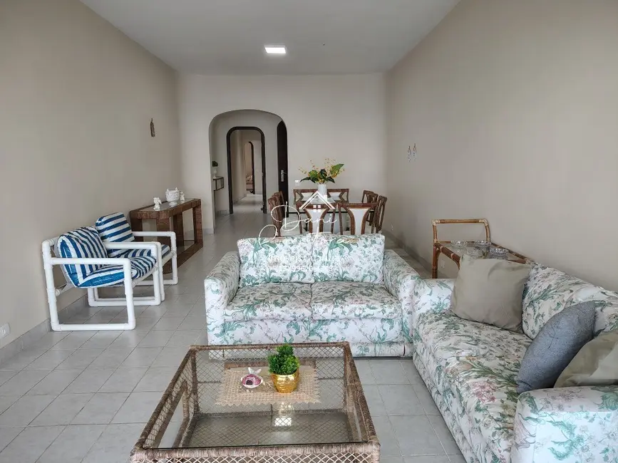 Apartamento com 3 quartos à venda e para alugar, 226m2 em Pitangueiras, Guaruja - SP - imagem 9 Foto 9 de Apartamento com 3 quartos à venda e para alugar, 226m2 em Pitangueiras, Guaruja - SP