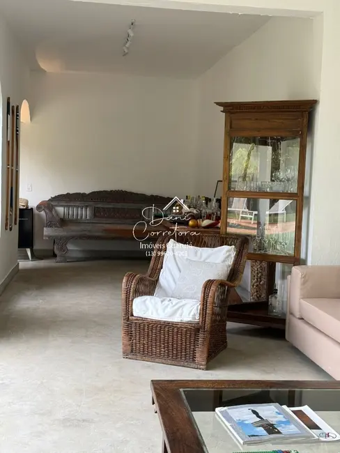 Sobrado com 4 quartos à venda, 320m2 em Balneário Praia do Pernambuco, Guaruja - SP - imagem 6 Foto 6 de Sobrado com 4 quartos à venda, 320m2 em Balneário Praia do Pernambuco, Guaruja - SP