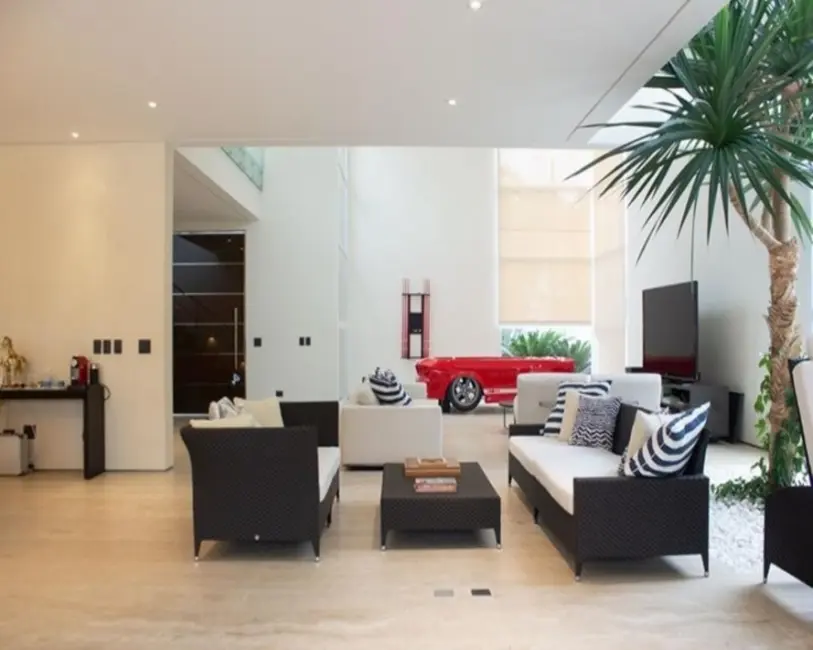 Sobrado com 5 quartos à venda, 850m2 em Acapulco, Guaruja - SP - imagem 9 Foto 9 de Sobrado com 5 quartos à venda, 850m2 em Acapulco, Guaruja - SP