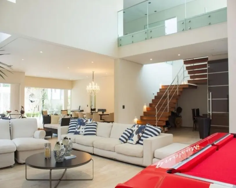 Sobrado com 5 quartos à venda, 850m2 em Acapulco, Guaruja - SP - imagem 8 Foto 8 de Sobrado com 5 quartos à venda, 850m2 em Acapulco, Guaruja - SP