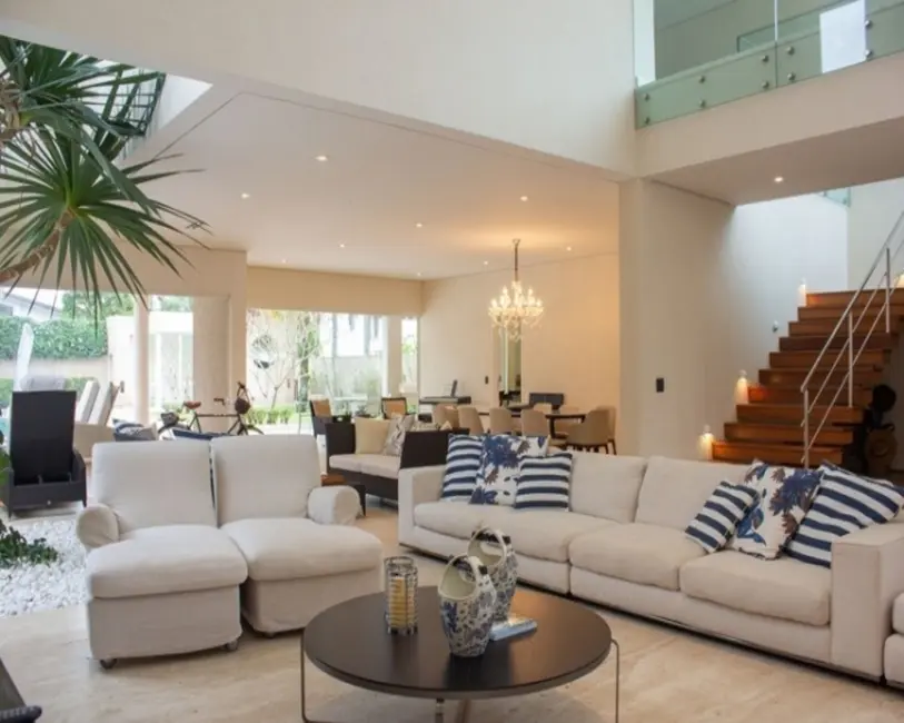 Sobrado com 5 quartos à venda, 850m2 em Acapulco, Guaruja - SP - imagem 6 Foto 6 de Sobrado com 5 quartos à venda, 850m2 em Acapulco, Guaruja - SP