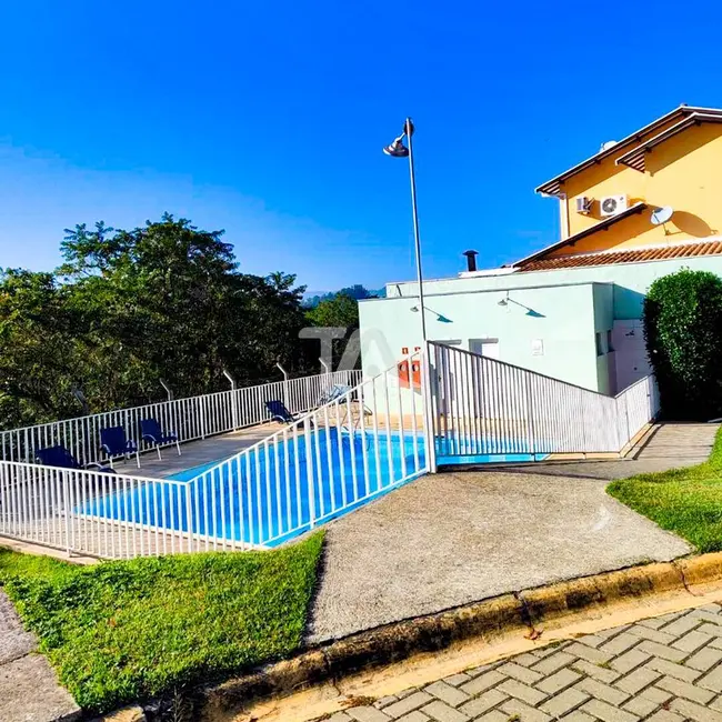 Foto 2 de Sobrado com 3 quartos à venda, 140m2 em Jardim Cristina, Pindamonhangaba - SP