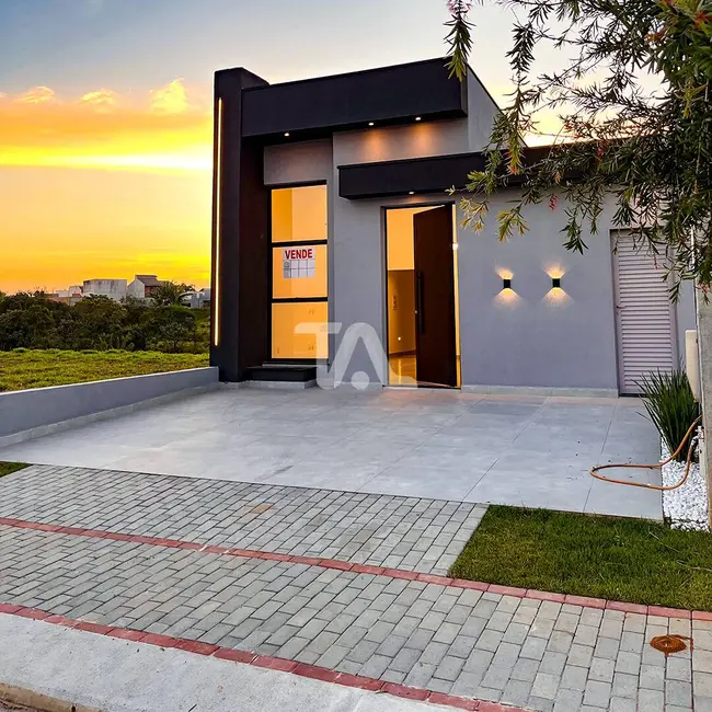 Foto 2 de Casa de Condomínio com 3 quartos à venda, 175m2 em Pindamonhangaba - SP